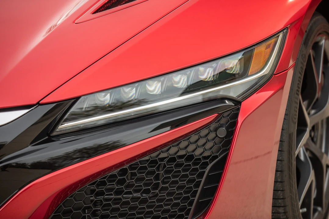 2017 Acura NC1 NSX - Image 24 of 31