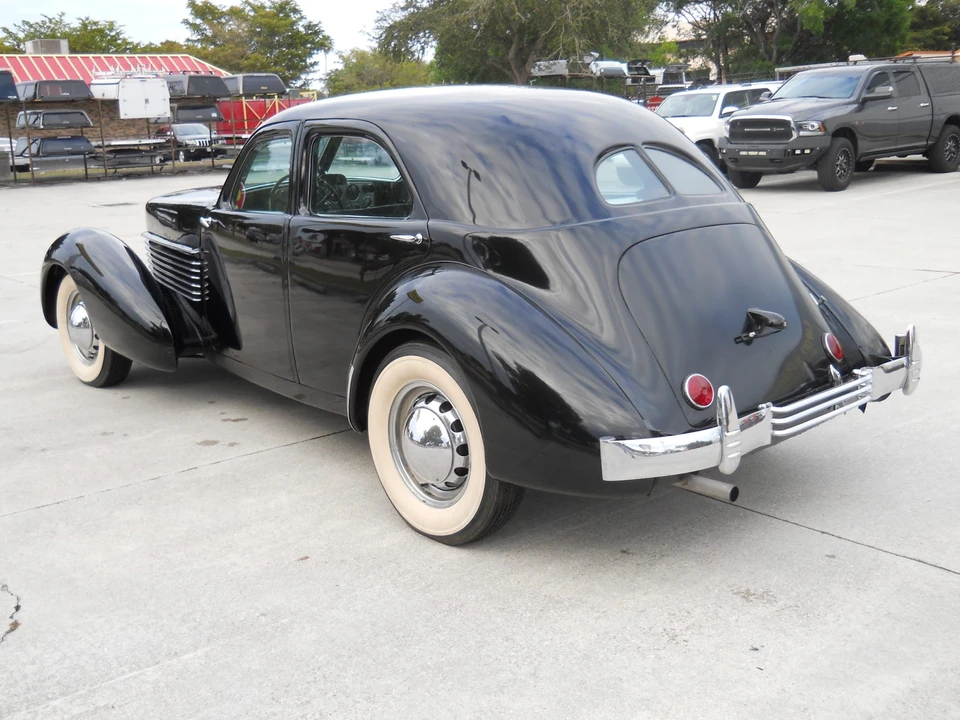 1936 Cord 810 & 812 - Image 3 of 31