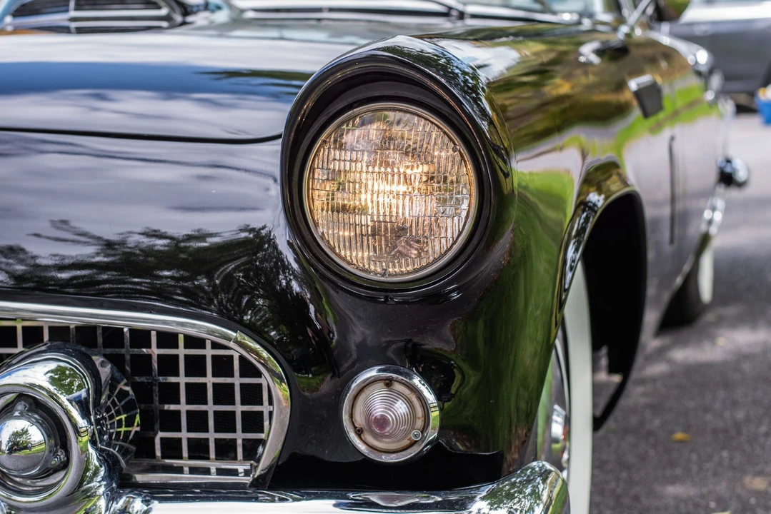 1956 Ford Thunderbird 1st Gen - Image 30 of 31