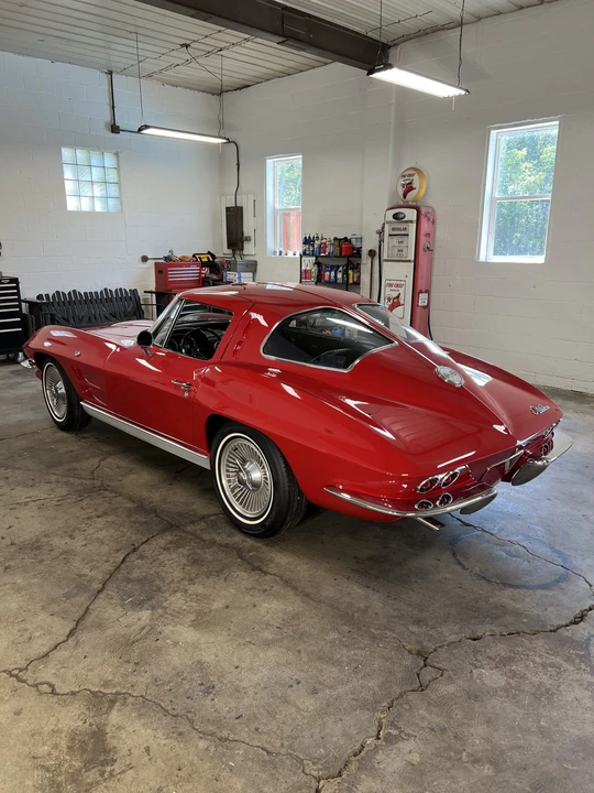 1963 Chevrolet Corvette C2 - Image 20 of 31