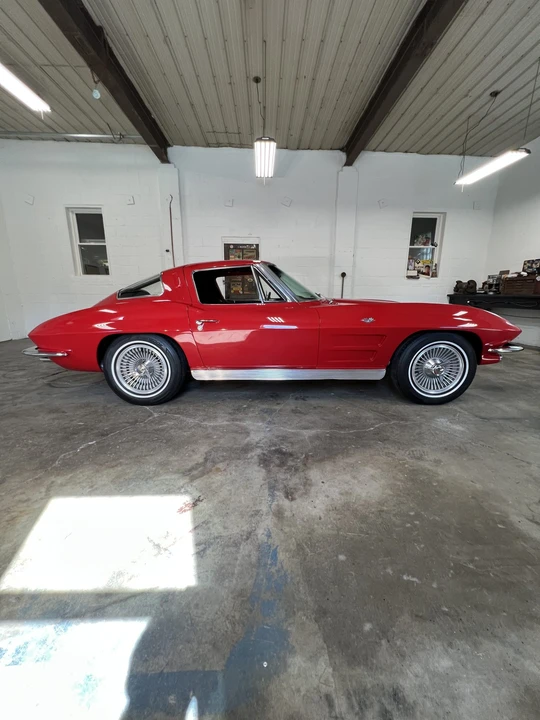 1963 Chevrolet Corvette C2 - Image 11 of 31