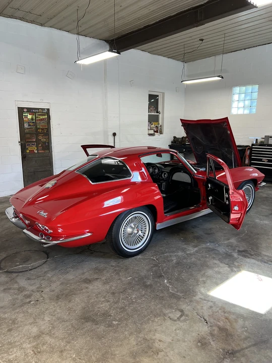 1963 Chevrolet Corvette C2 - Image 28 of 31