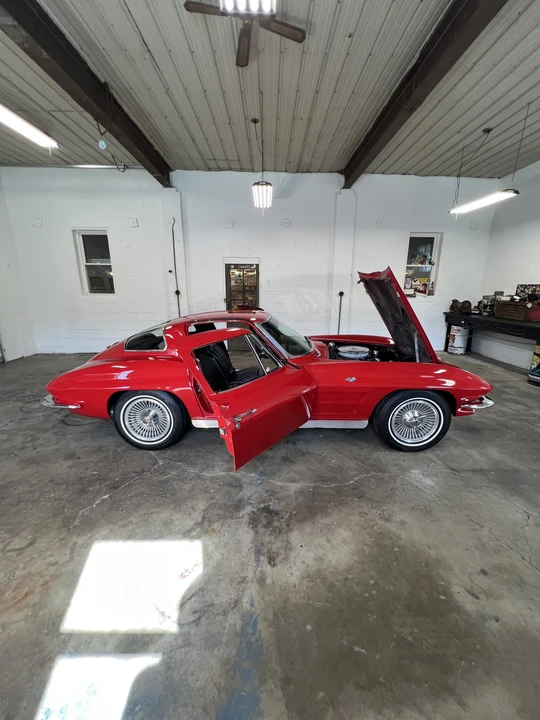 1963 Chevrolet Corvette C2 - Image 27 of 31