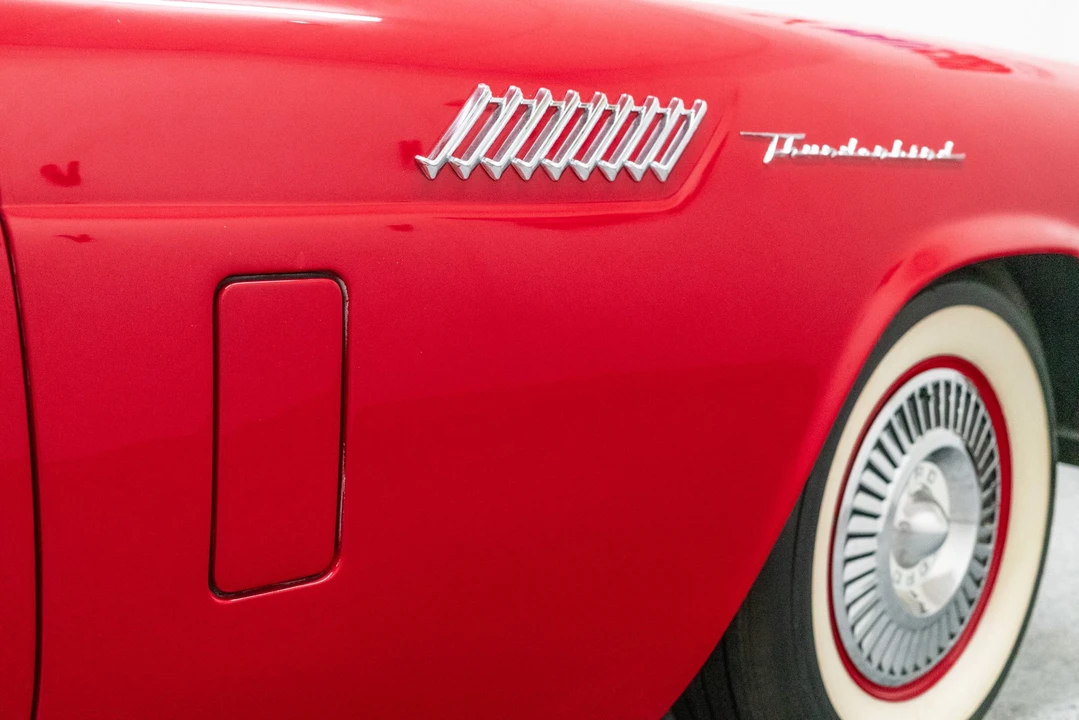 1957 Ford Thunderbird 1st Gen - Image 26 of 31