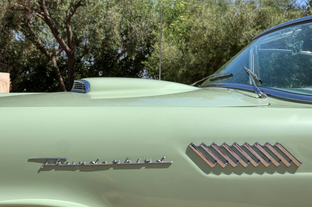 1957 Ford Thunderbird 1st Gen - Image 22 of 31