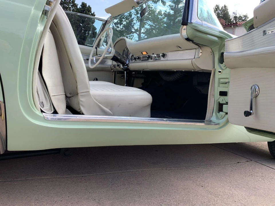 1957 Ford Thunderbird 1st Gen - Image 30 of 31