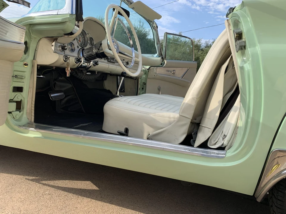 1957 Ford Thunderbird 1st Gen - Image 28 of 31