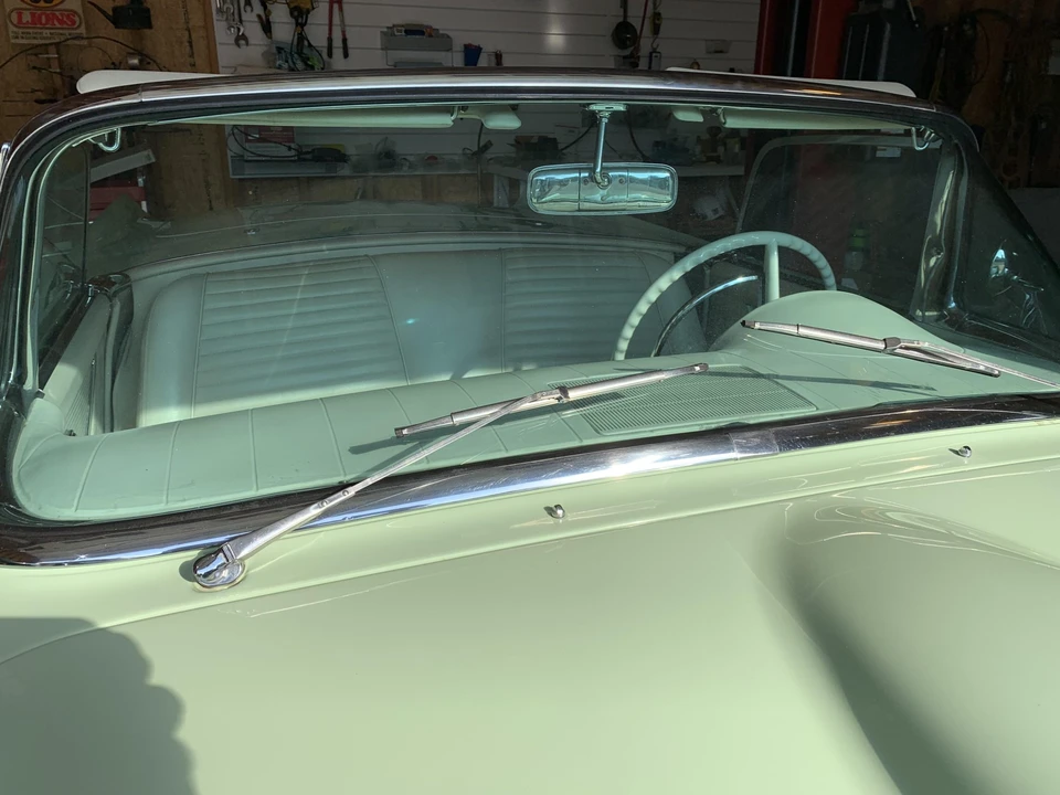 1957 Ford Thunderbird 1st Gen - Image 25 of 31