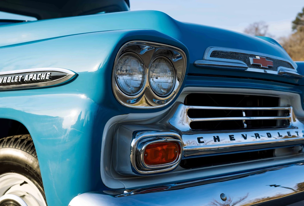 1959 Chevrolet Task Force - Image 22 of 31