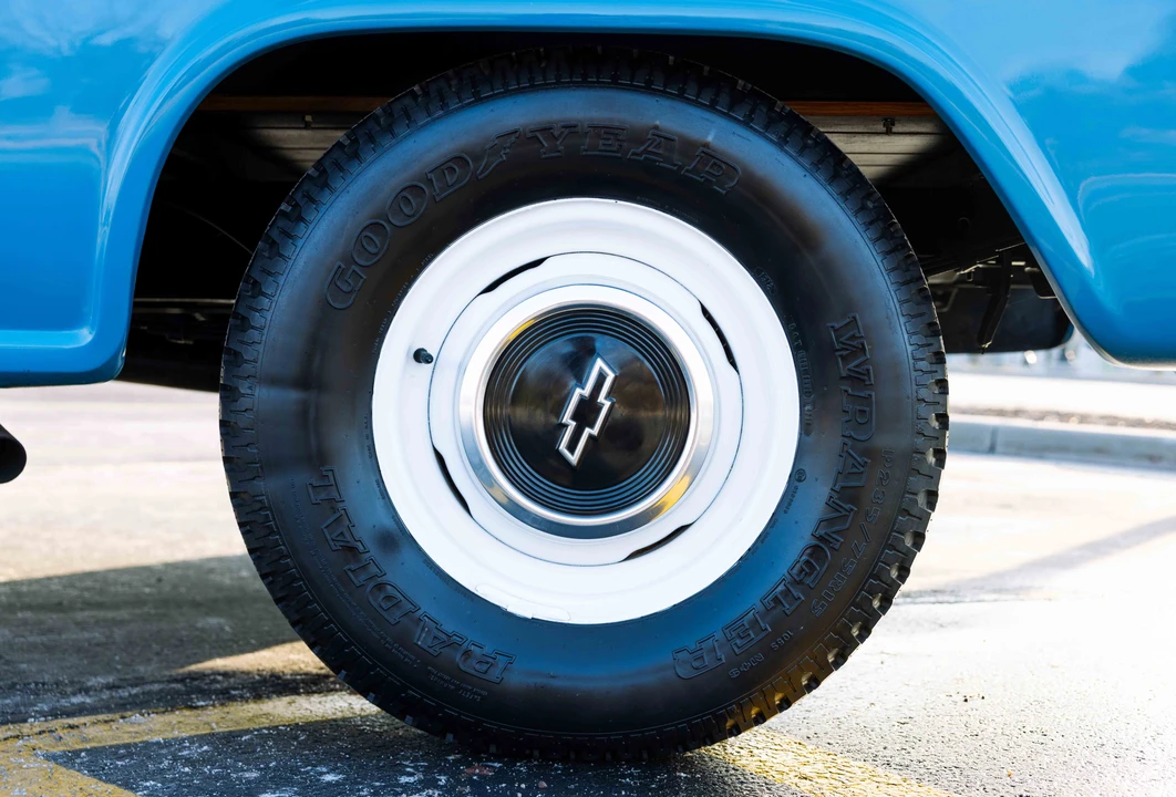 1959 Chevrolet Task Force - Image 29 of 31