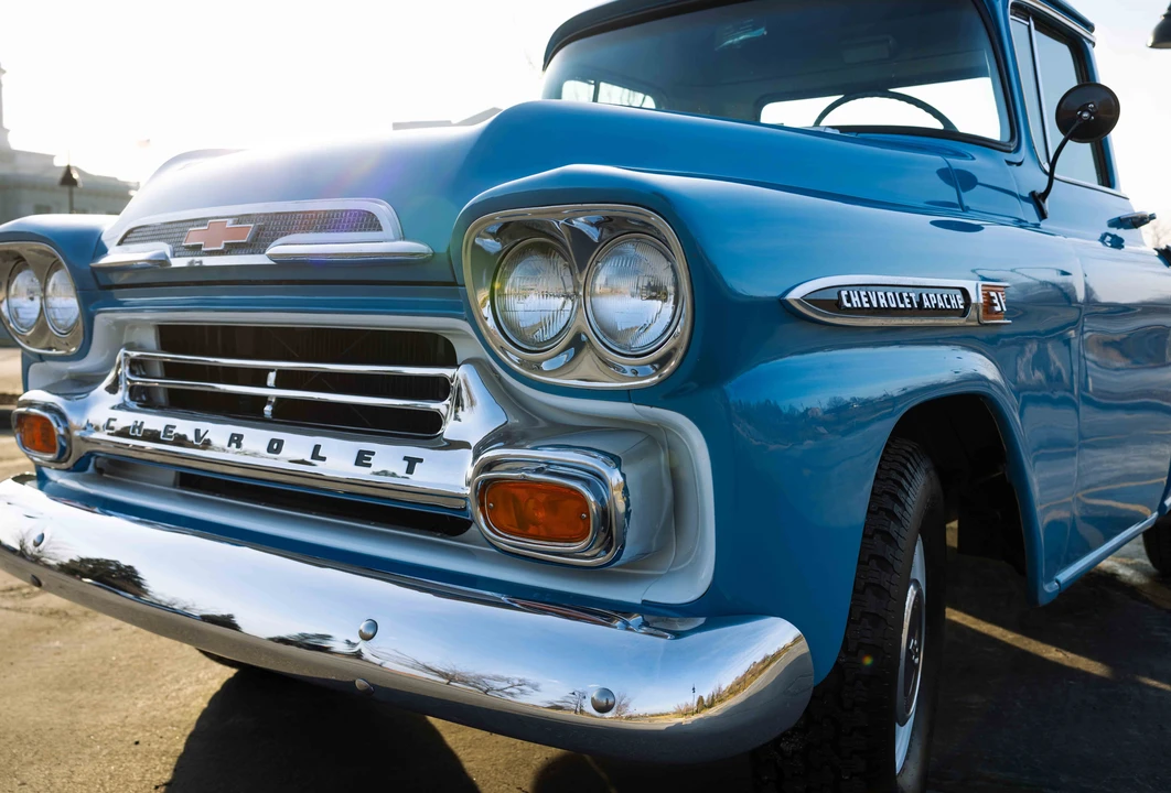 1959 Chevrolet Task Force - Image 24 of 31