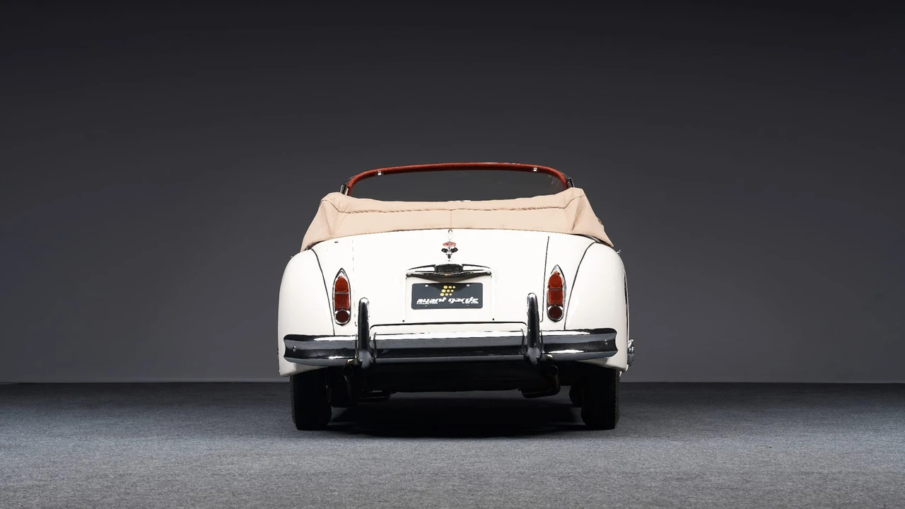 1960 Jaguar XK150 DHC Drophead - Image 14 of 31
