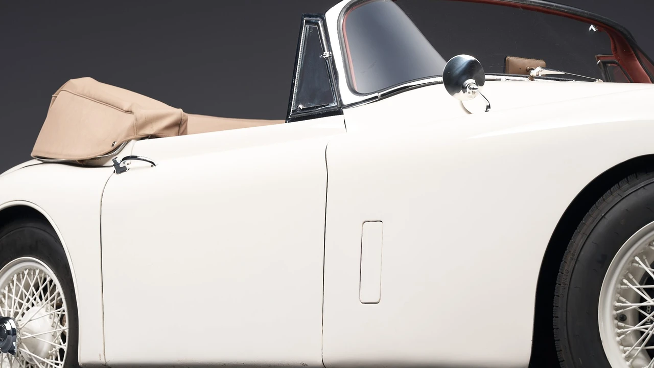 1960 Jaguar XK150 DHC Drophead - Image 28 of 31