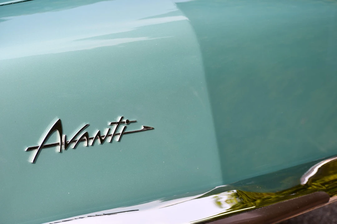 1963 Studebaker Avanti - Image 22 of 31