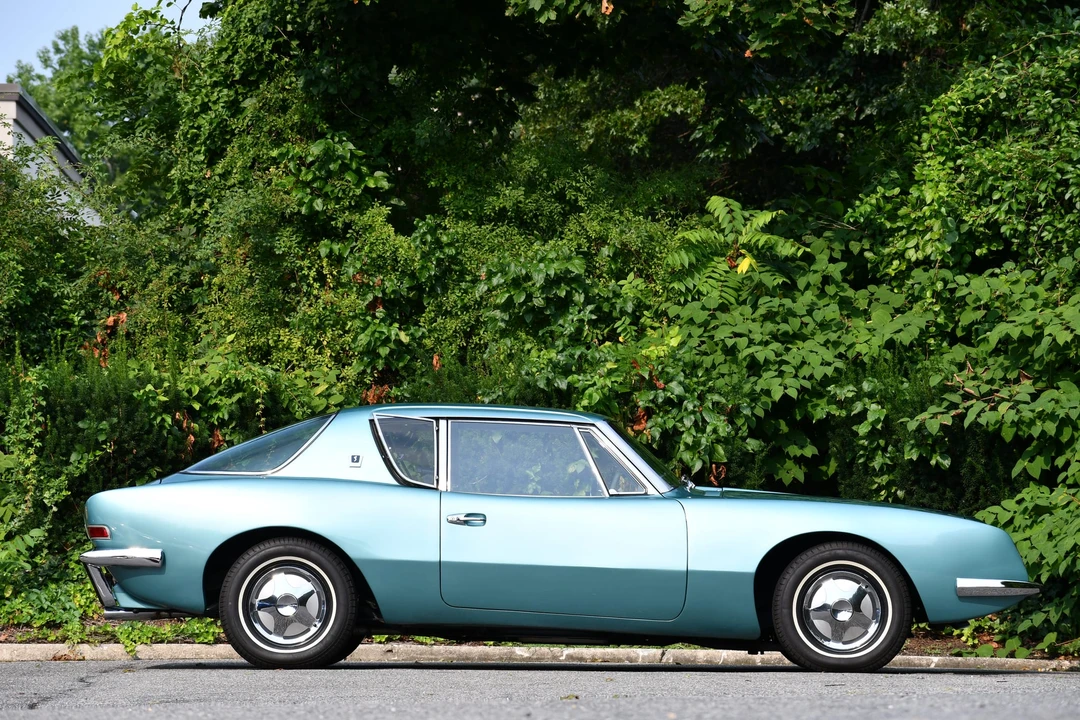 1963 Studebaker Avanti - Image 12 of 31