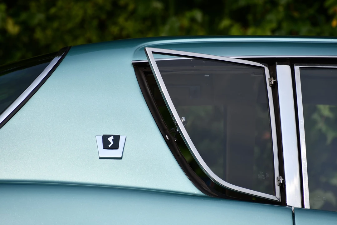1963 Studebaker Avanti - Image 25 of 31