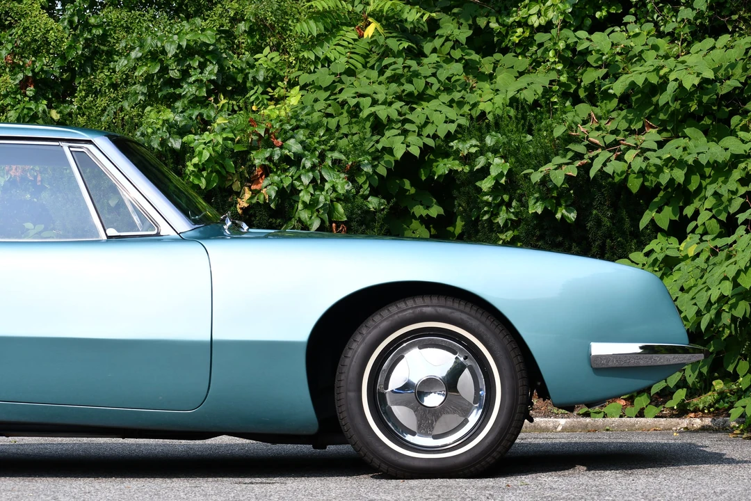 1963 Studebaker Avanti - Image 13 of 31