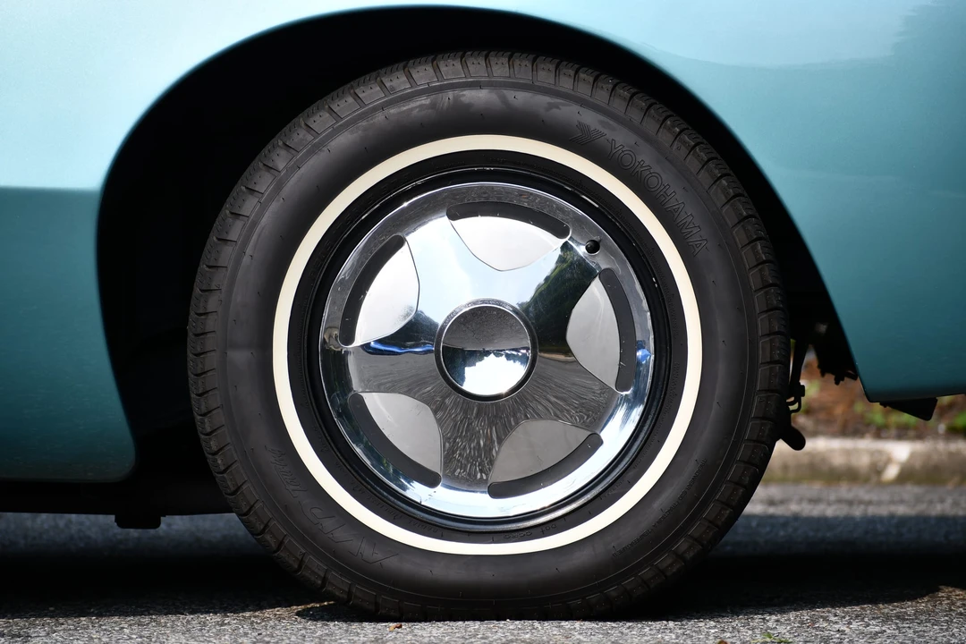 1963 Studebaker Avanti - Image 30 of 31