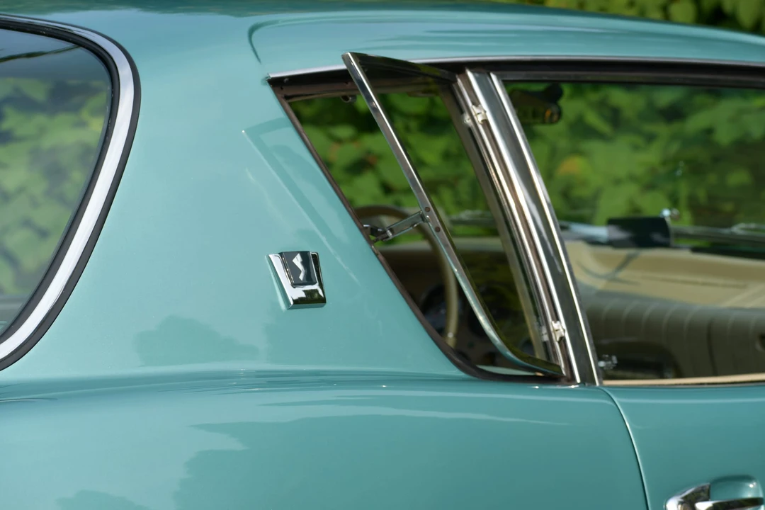 1963 Studebaker Avanti - Image 24 of 31