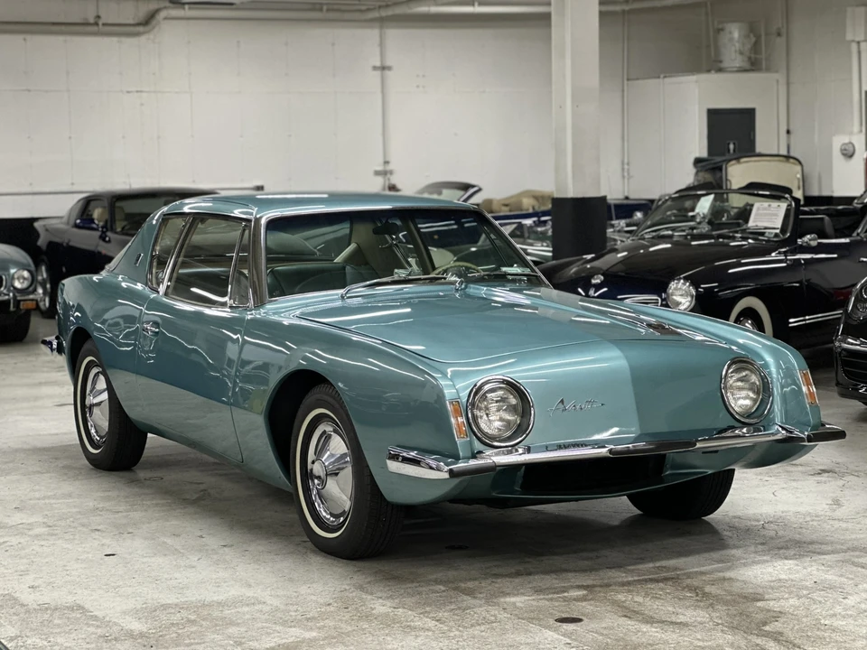 1963 Studebaker Avanti - Image 7 of 31