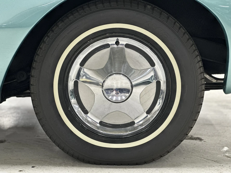 1963 Studebaker Avanti - Image 28 of 31