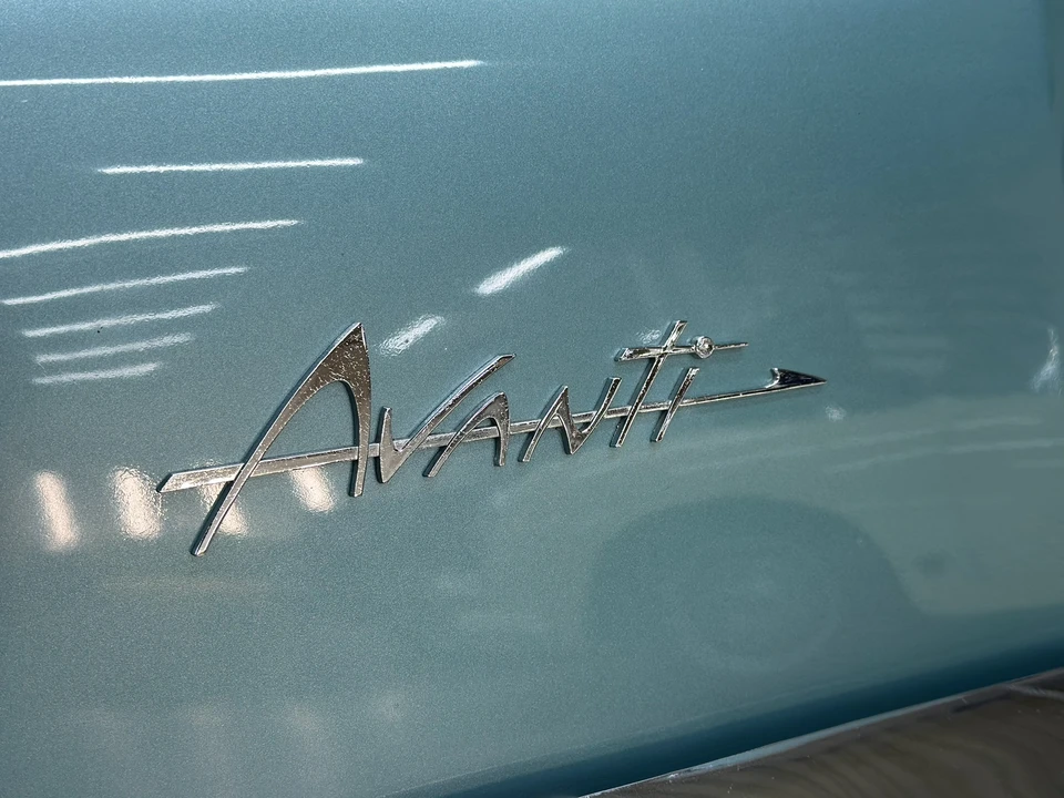 1963 Studebaker Avanti - Image 23 of 31