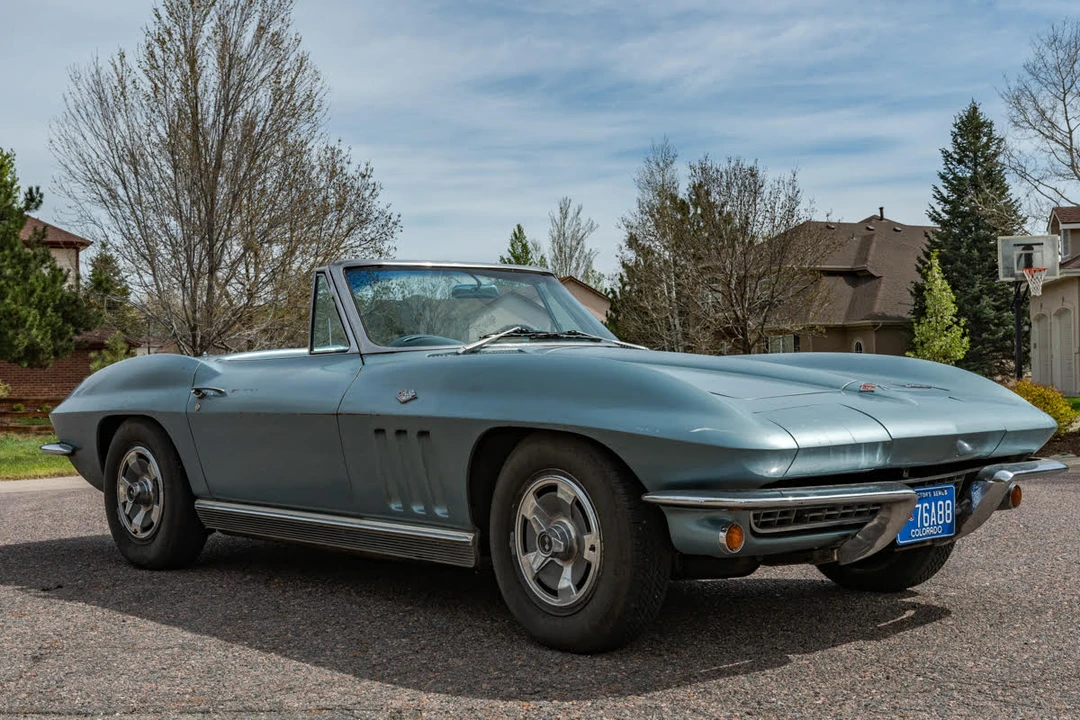 1966 Chevrolet Corvette C2 - Image 3 of 31