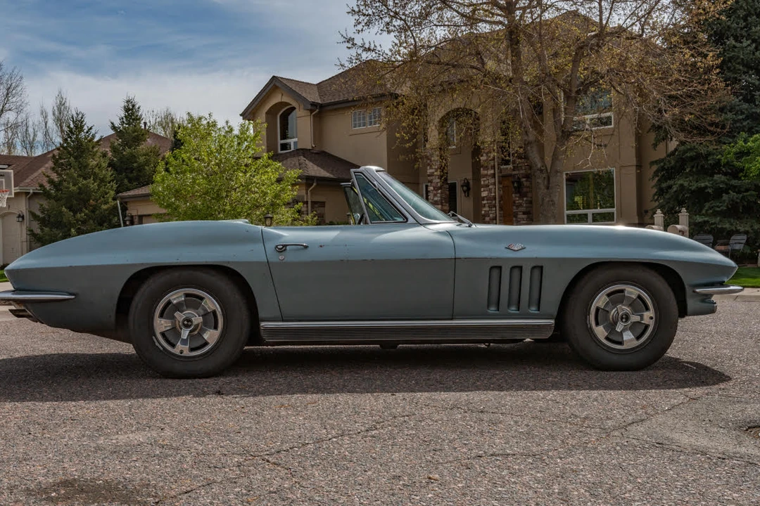 1966 Chevrolet Corvette C2 - Image 4 of 31