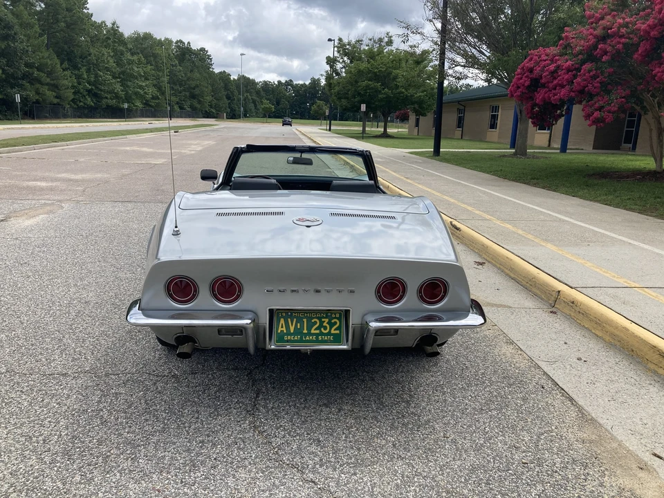 1968 Chevrolet Corvette C3 - Image 9 of 31