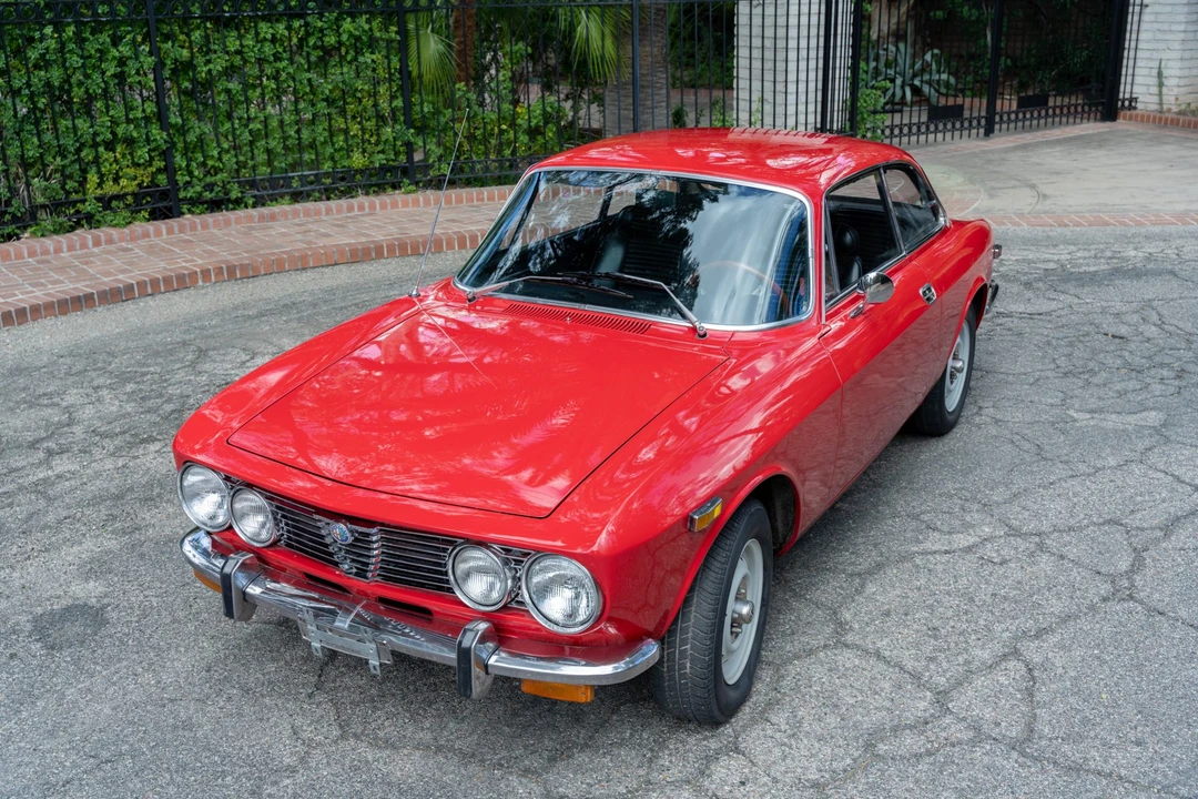 1973 Alfa Romeo 2000 GT Veloce - Image 9 of 31