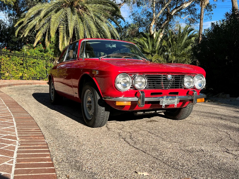 1973 Alfa Romeo 2000 GT Veloce - Image 11 of 31