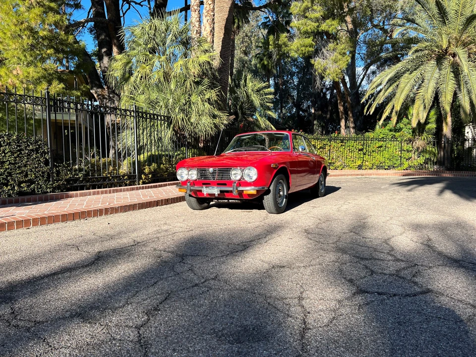 1973 Alfa Romeo 2000 GT Veloce - Image 14 of 31