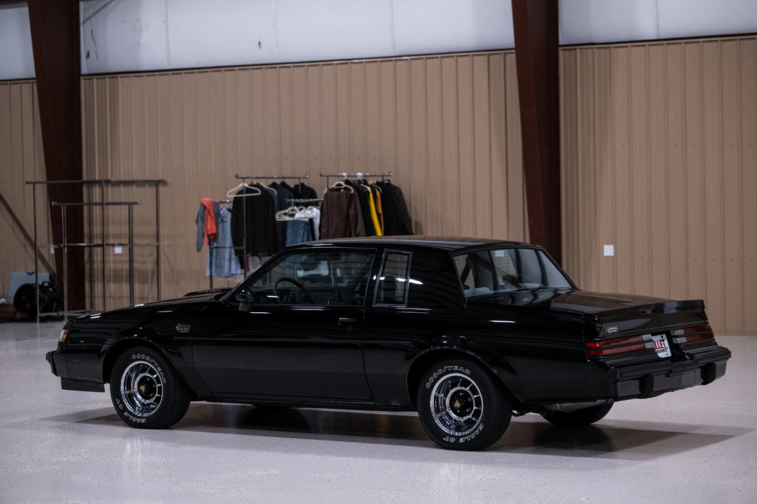 1987 Buick Grand National - Image 24 of 31