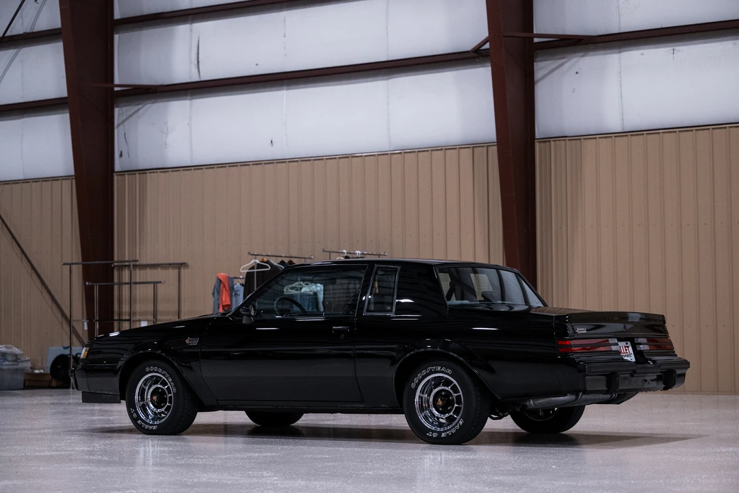 1987 Buick Grand National - Image 25 of 31