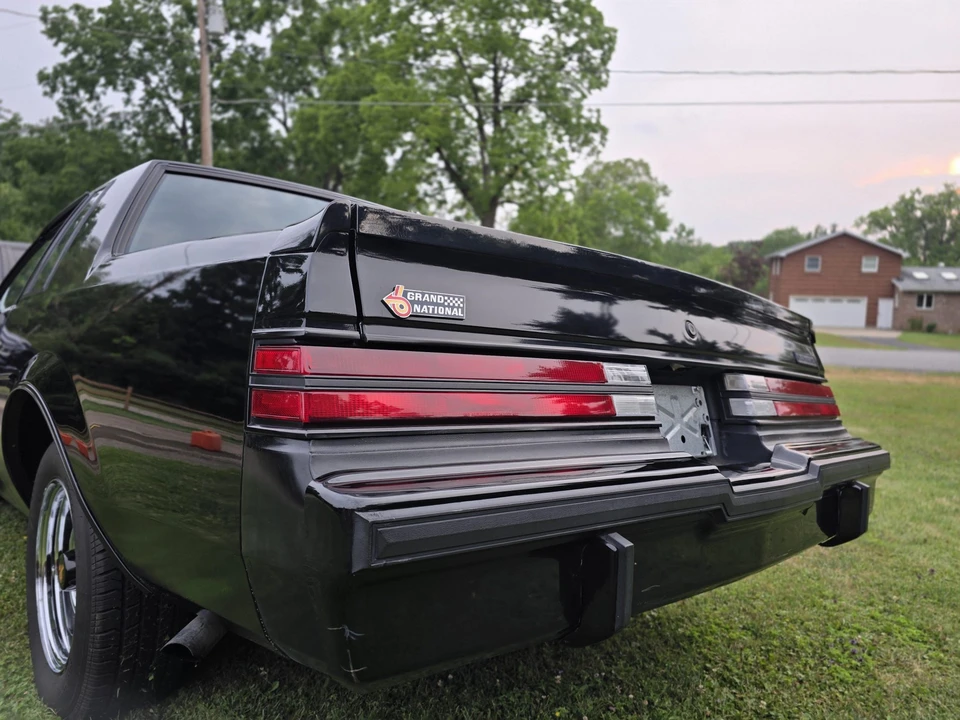 1987 Buick Grand National - Image 27 of 31