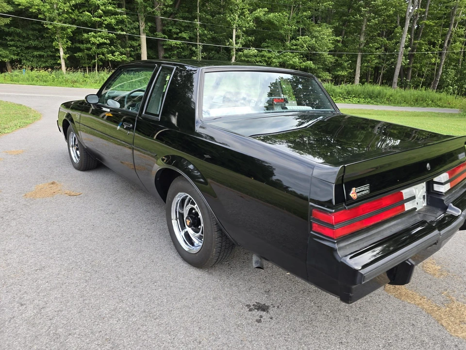 1987 Buick Grand National - Image 11 of 31