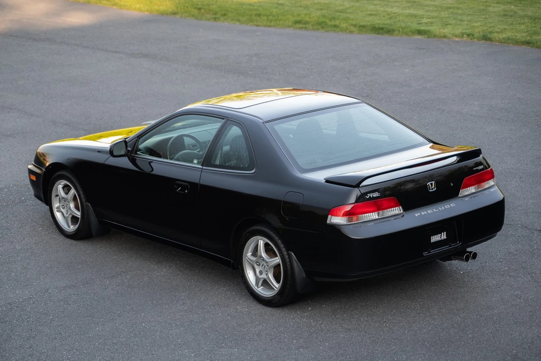 2001 Honda Prelude 5th Gen - Image 14 of 31
