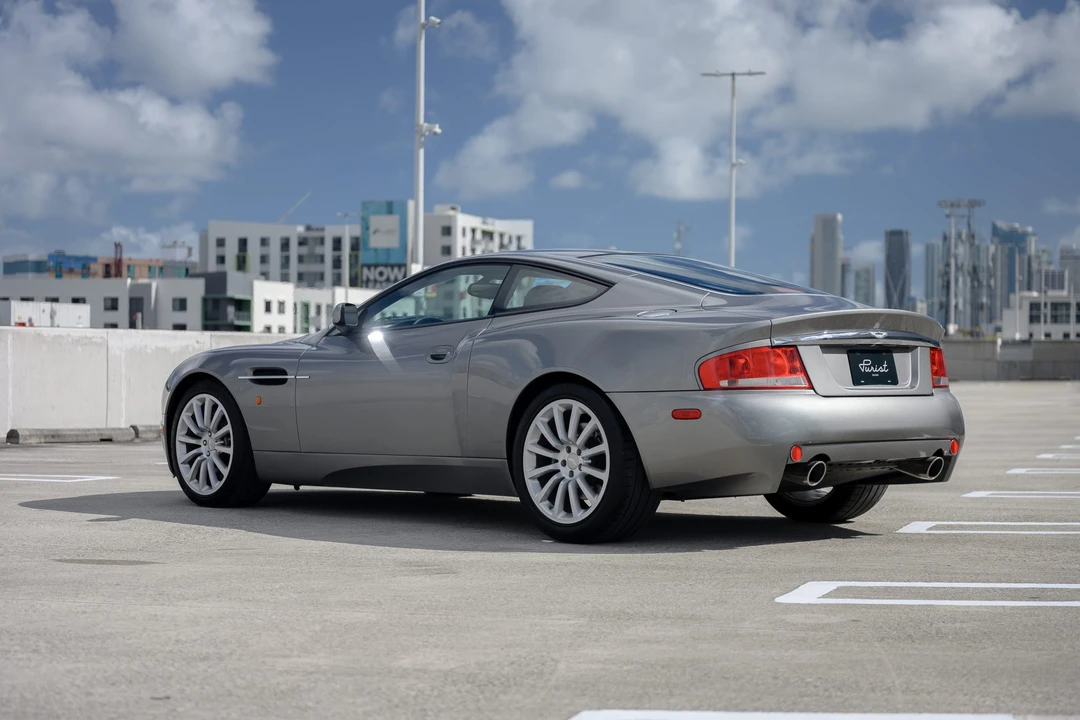 2002 Aston Martin Vanquish 1st Gen - Image 12 of 31