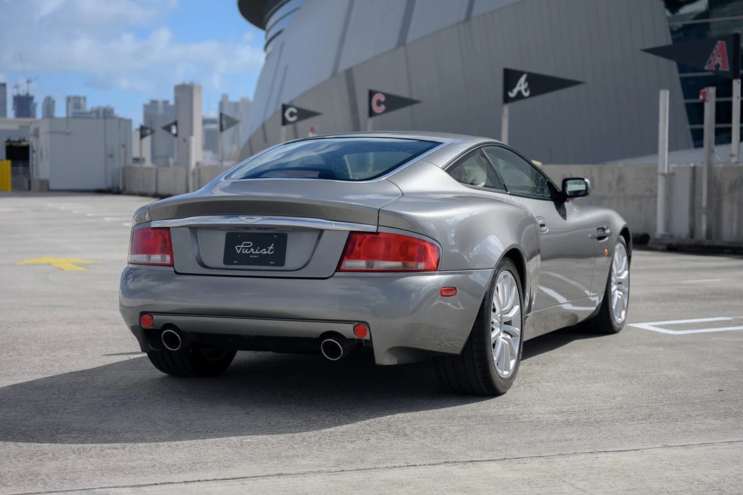 2002 Aston Martin Vanquish 1st Gen - Image 14 of 31