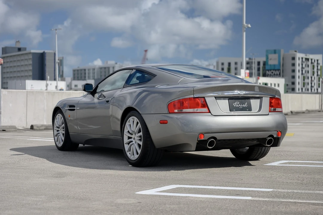 2002 Aston Martin Vanquish 1st Gen - Image 20 of 31