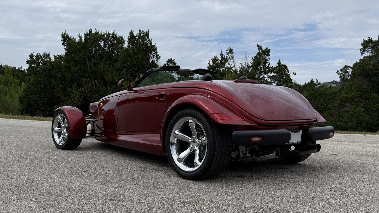 2002 Plymouth Prowler - Image 10 of 31