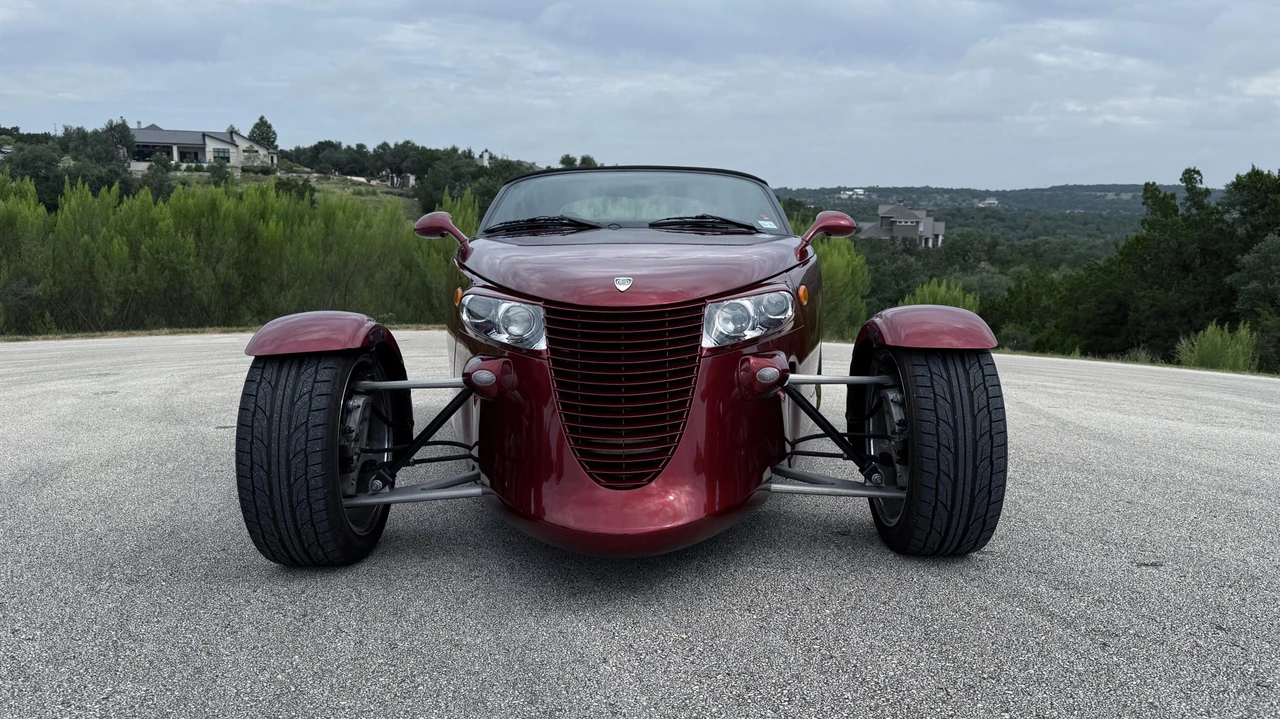 2002 Plymouth Prowler - Image 14 of 31