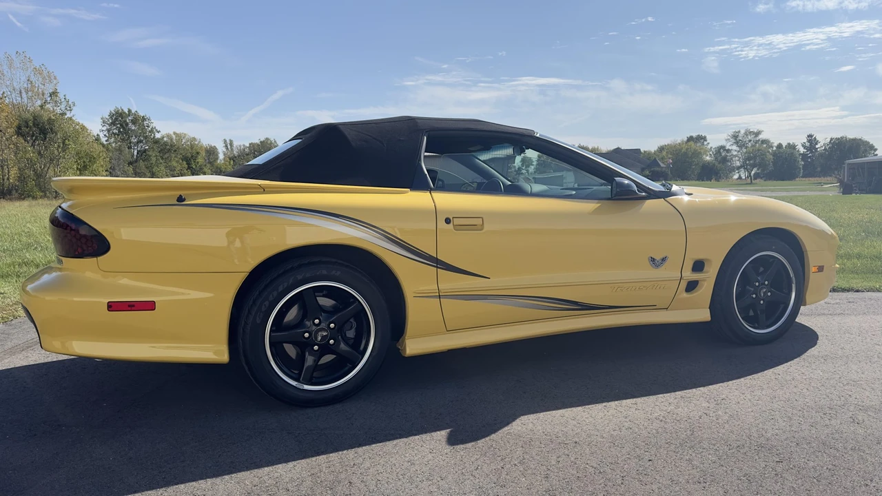 2002 Pontiac Firebird Trans Am 4th Gen - Image 12 of 31
