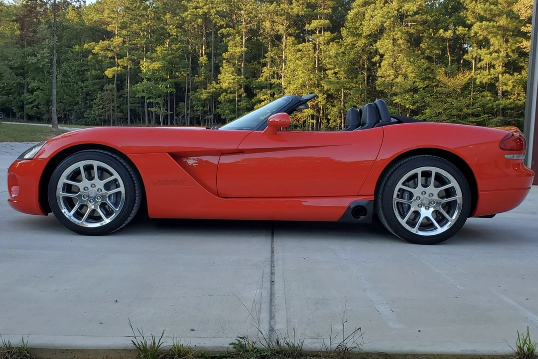 2003 Dodge Viper 3rd Gen - Image 18 of 31