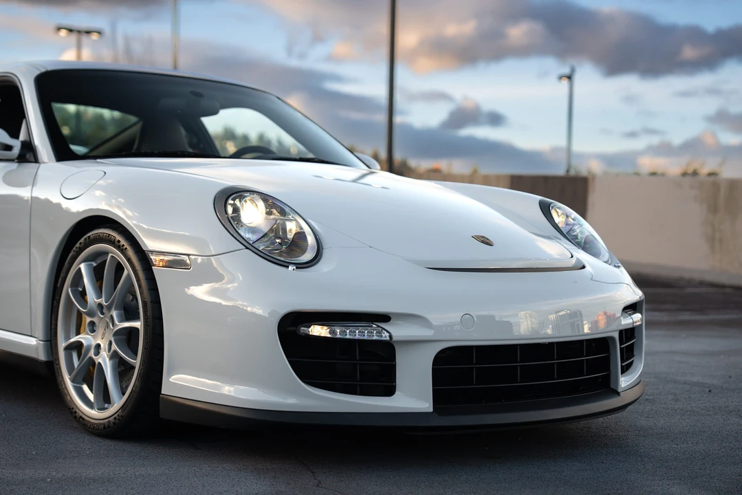 2009 Porsche 997 GT2 - Image 16 of 31