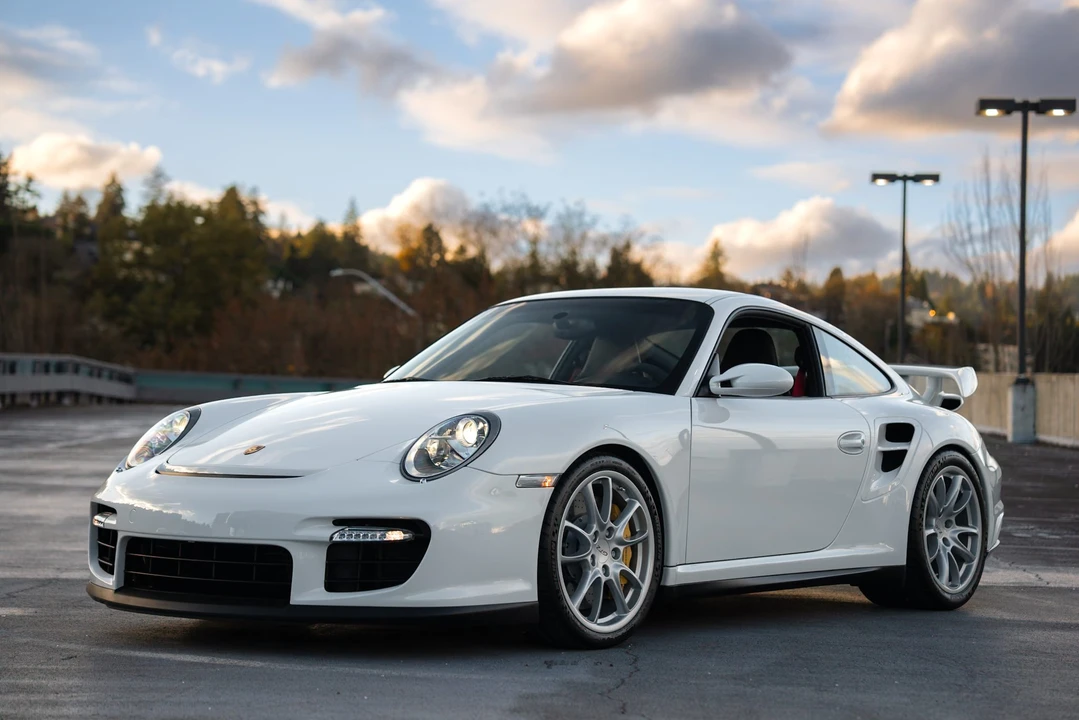 2009 Porsche 997 GT2 - Image 2 of 31