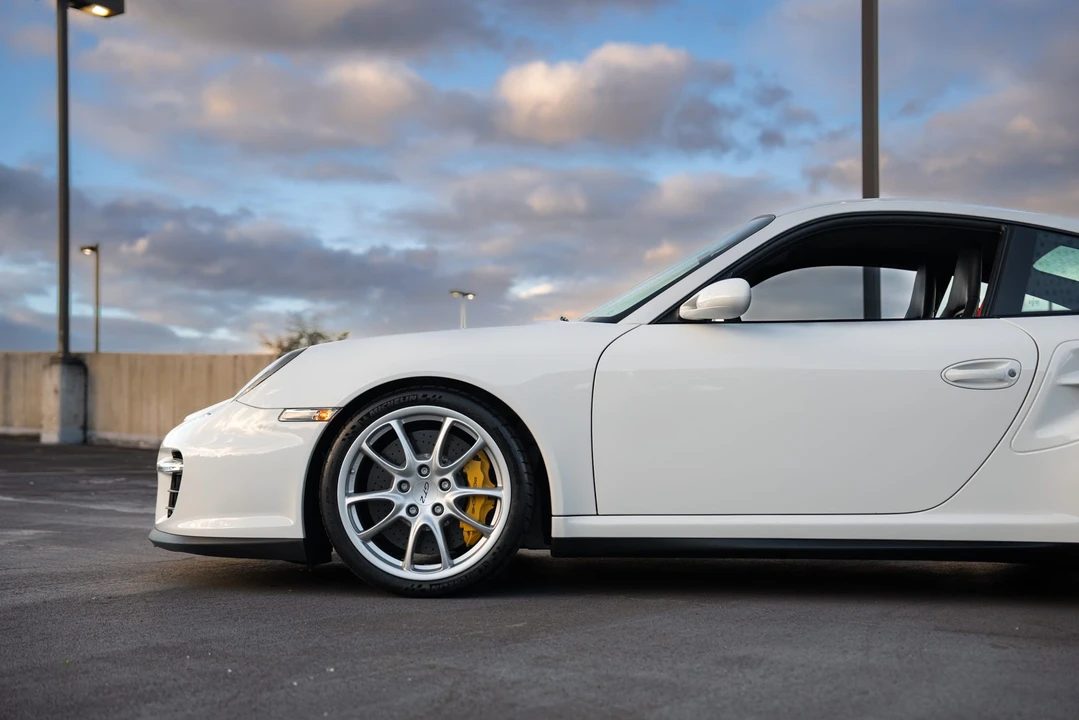 2009 Porsche 997 GT2 - Image 29 of 31