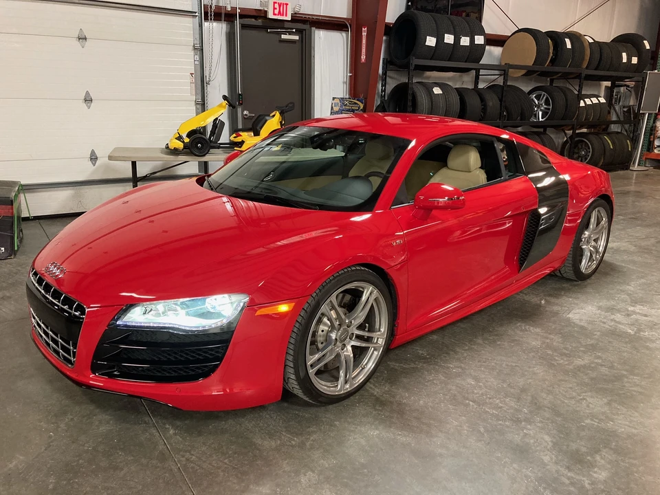 2010 Audi 42 R8 - Image 11 of 31