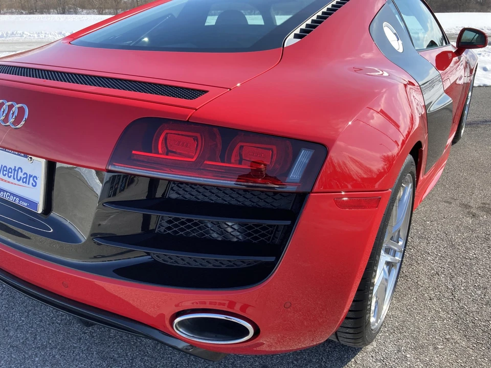 2010 Audi 42 R8 - Image 31 of 31