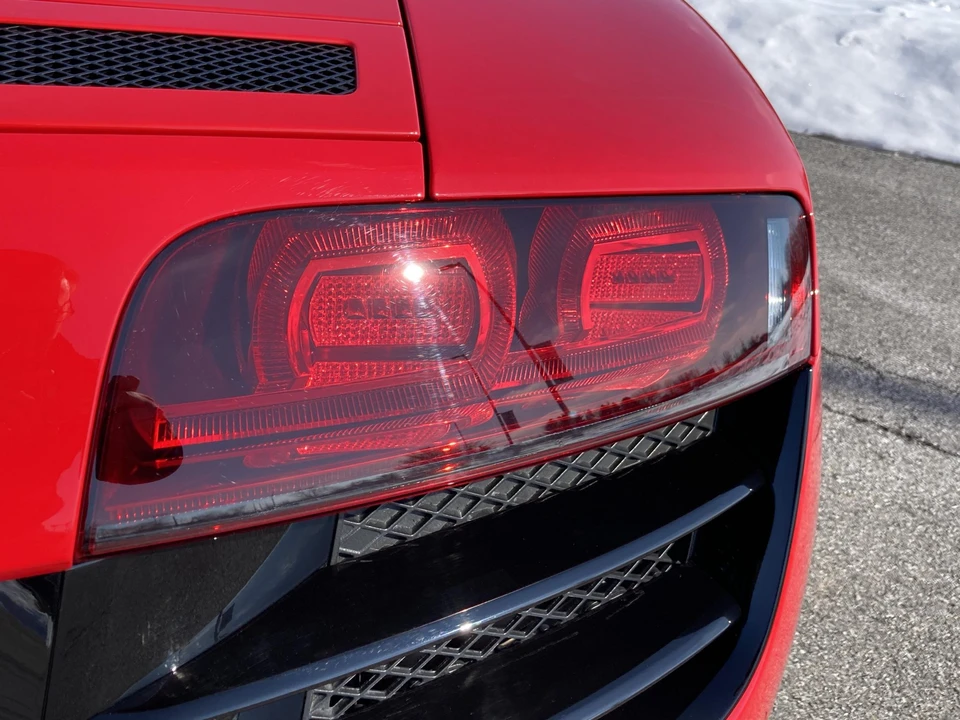 2010 Audi 42 R8 - Image 29 of 31